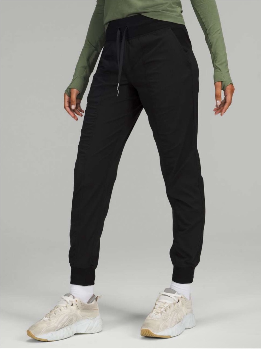 Lululemon Dance Studio Mid-Rise Full Length Joggers | Size 2